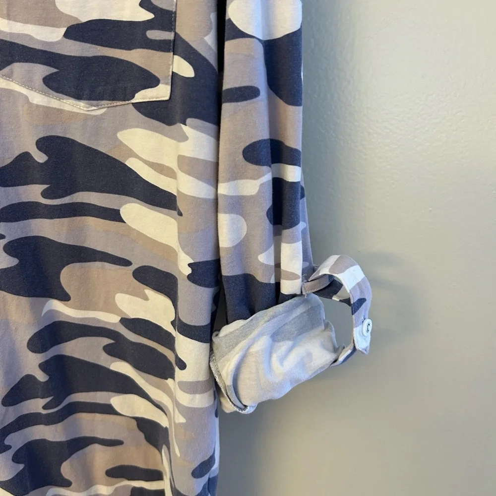Tyler Boe White and Blue Button Down Shirt - Picture 3 of 6